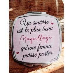 Un sourire est le plus beau maquillage - Miroir de poche