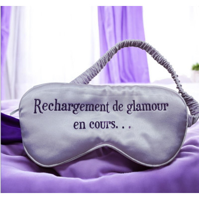 Rechargement de glamour en cours - Masque de nuit satiné